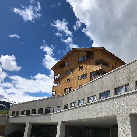 Catrina Hostel Дизентис Екстериор снимка